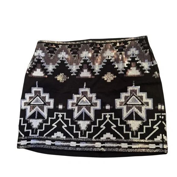 Express Black Sequin Aztec Mini Skirt XSmall NWT - Picture 2 of 5